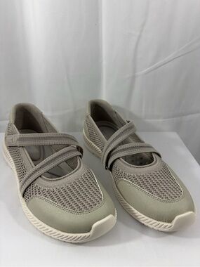 NWT Easy Spirit Women’s Size 8 Neutral Taupe Mesh Mary Jane Athletic Shoes